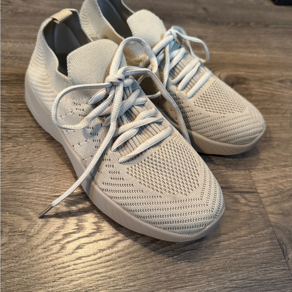 Women's Cream Athletic Shoes